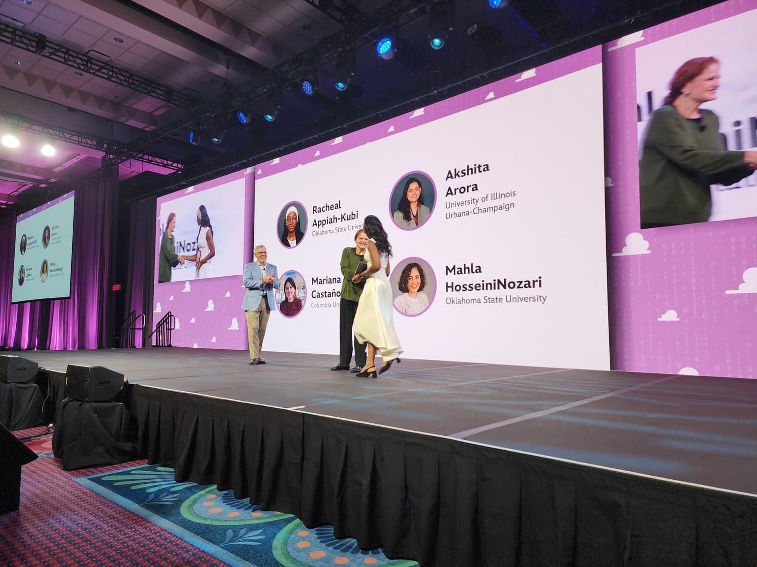 Racheal receiving the Disney Data & Analytics award